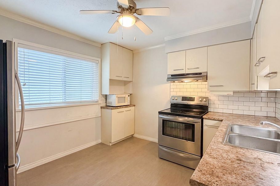 1939 E 39th Avenue Vancouver, BC - 8