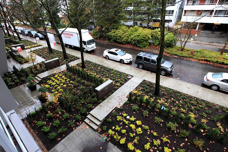 319 255 W 1st Street North Vancouver, BC - 16