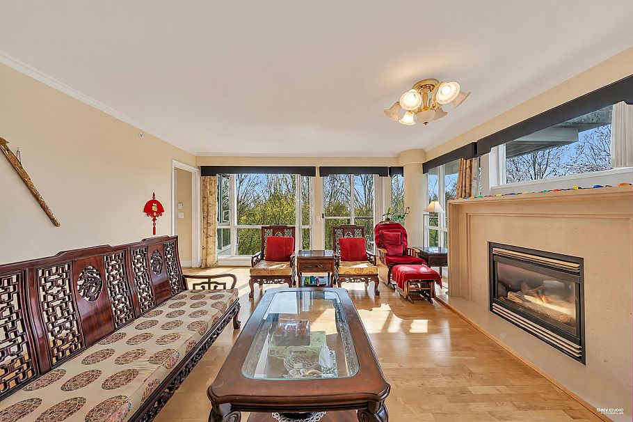 412 618 W 45th Avenue Vancouver, BC - 3