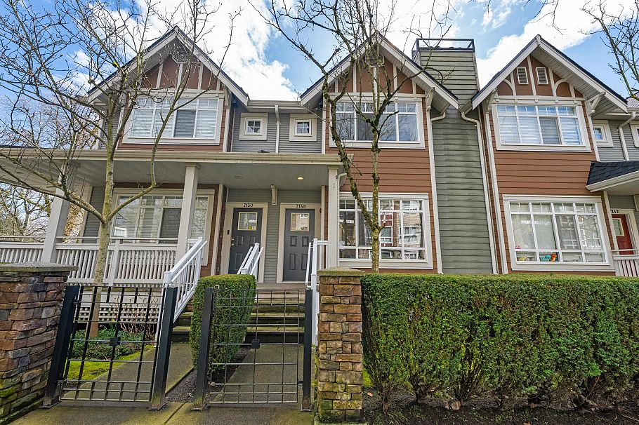 7148 Mont Royal Square Vancouver, BC - 1