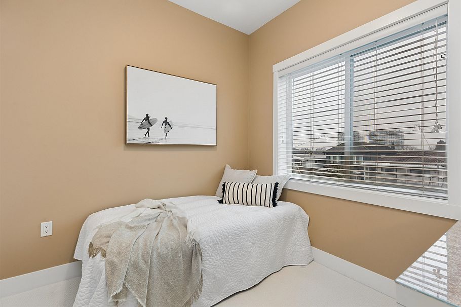 2275 E 34th Avenue Vancouver, BC - 6