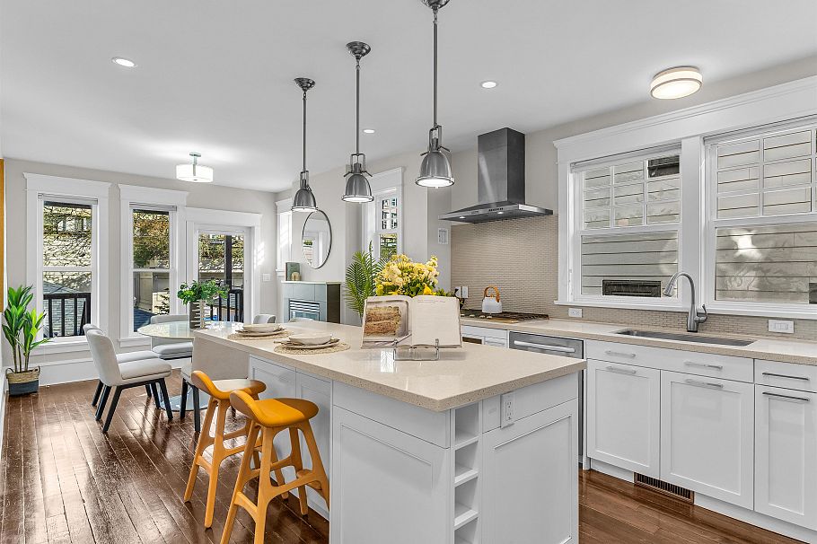 4446 Quebec Street Vancouver, BC - 7