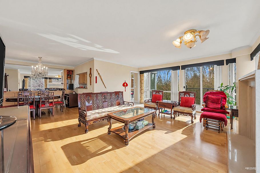 412 618 W 45th Avenue Vancouver, BC - 4