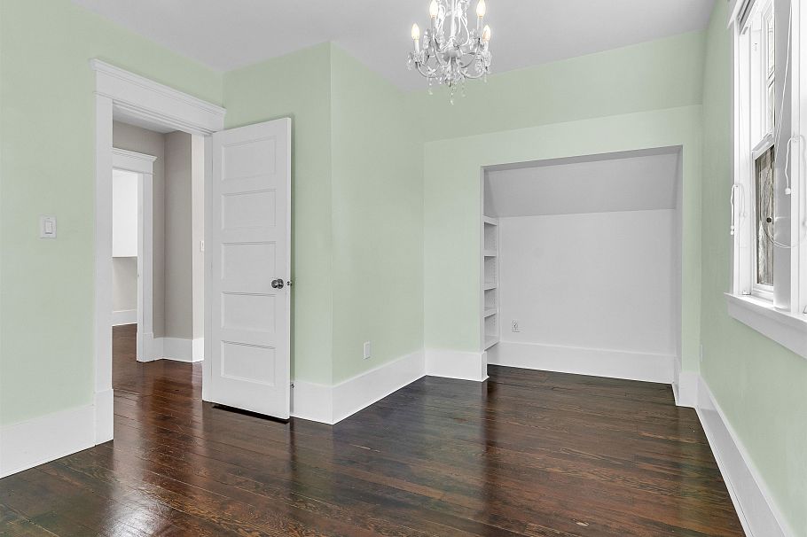 4446 Quebec Street Vancouver, BC - 18