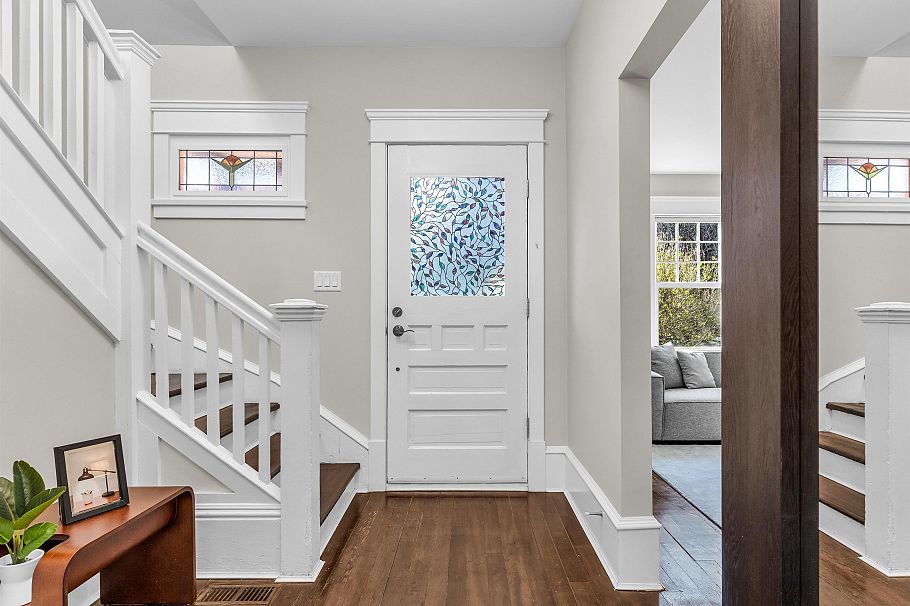 4446 Quebec Street Vancouver, BC - 2