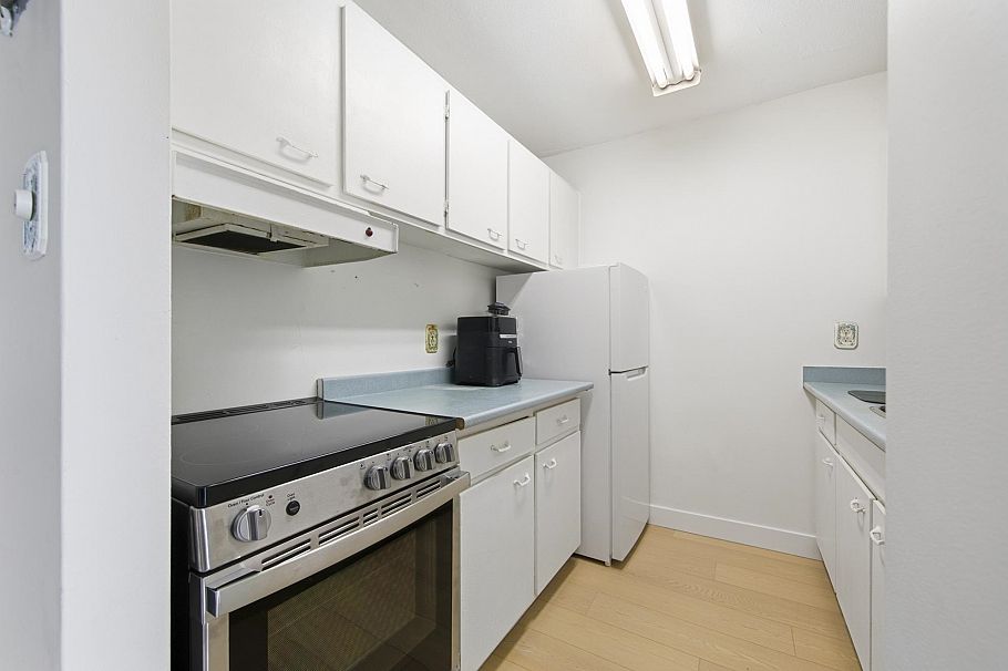 2103 1330 Harwood Street Vancouver, BC - 9