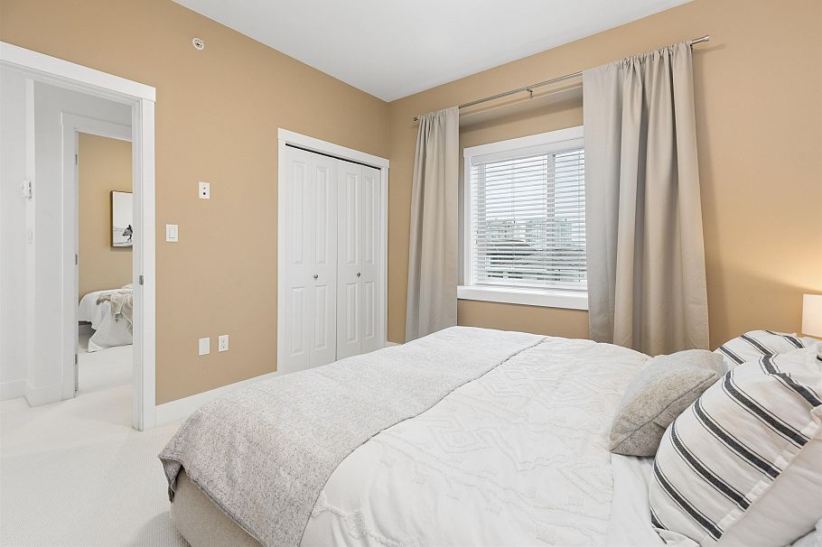 2275 E 34th Avenue Vancouver, BC - 11