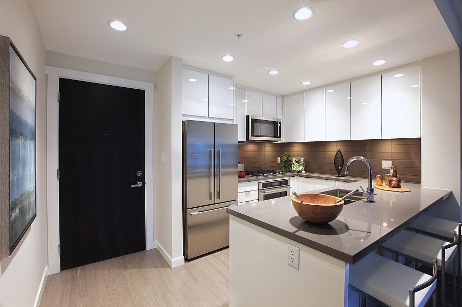 319 255 W 1st Street North Vancouver, BC - 6