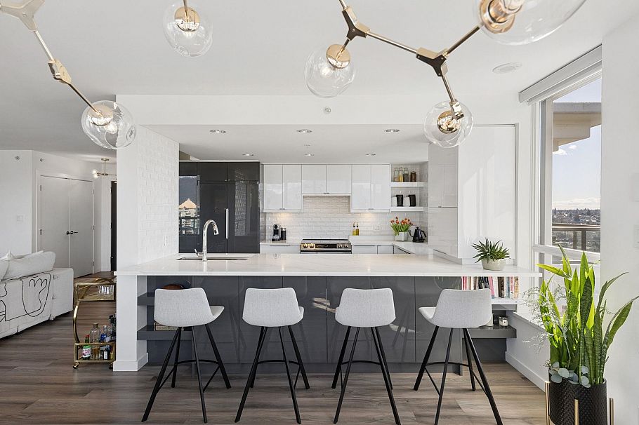 3203 2138 Madison Avenue Burnaby, BC - 1