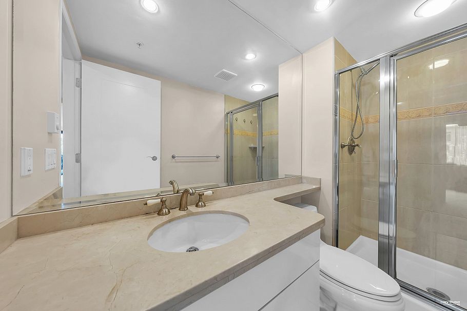 412 618 W 45th Avenue Vancouver, BC - 28