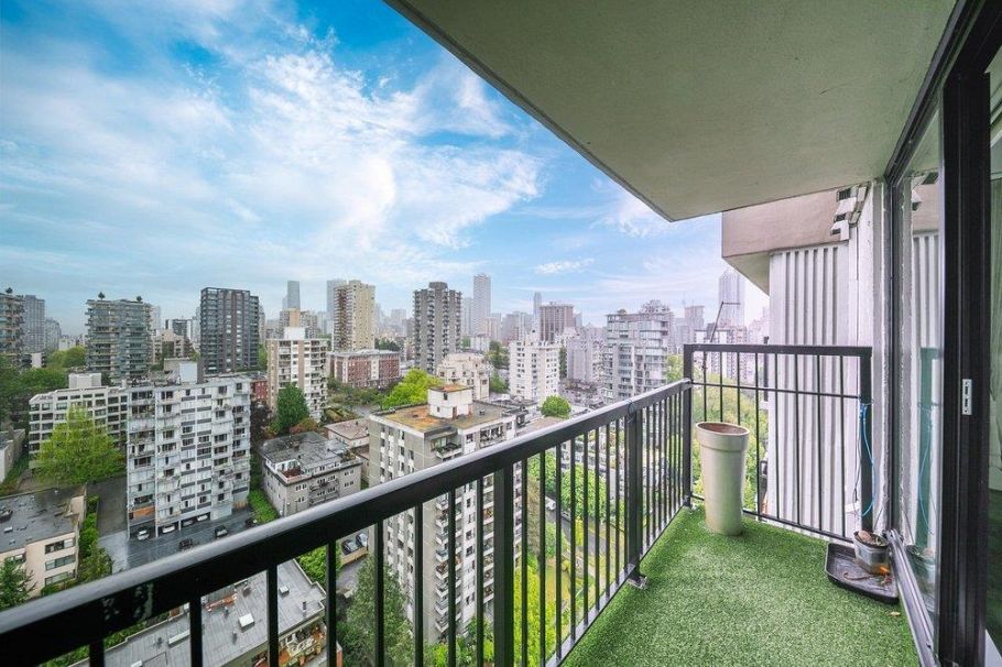 2103 1330 Harwood Street Vancouver, BC - 13