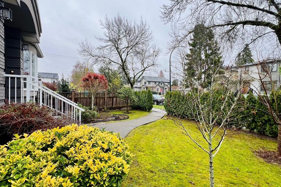 2813 W 21st Avenue Vancouver, BC - 2