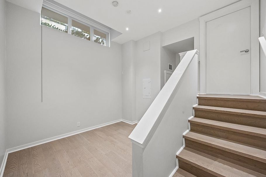 7 3483 Ross Drive Vancouver, BC - 24