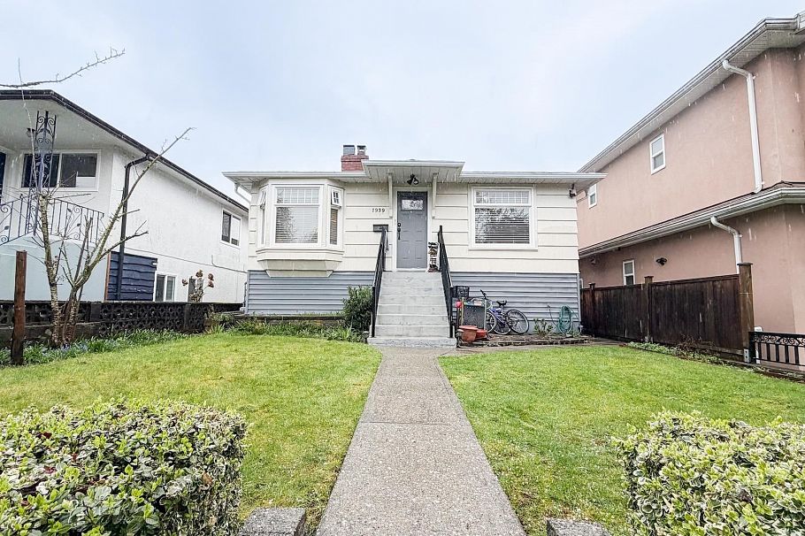 1939 E 39th Avenue Vancouver, BC - 3
