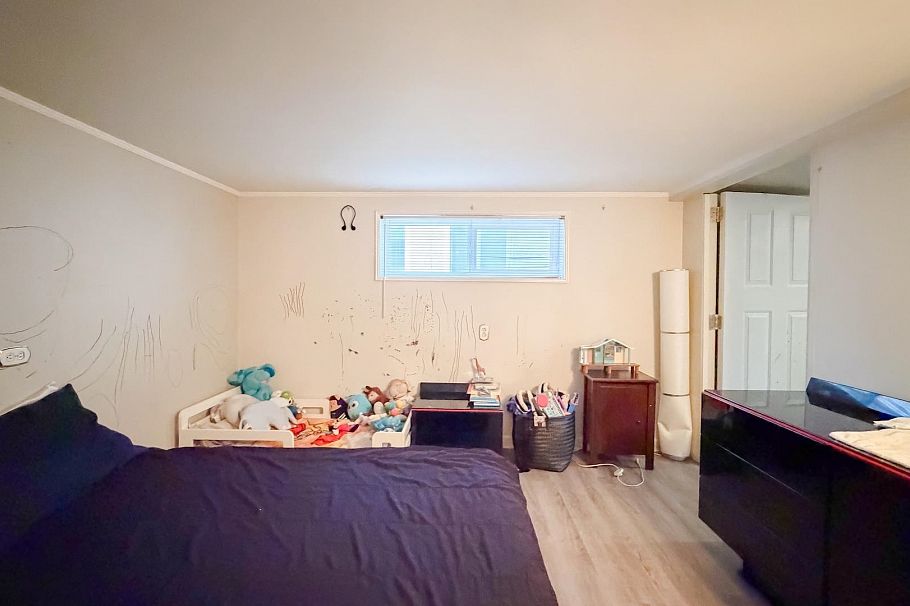 1939 E 39th Avenue Vancouver, BC - 25