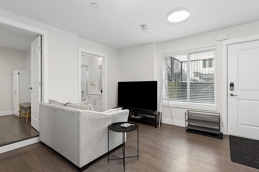 2275 E 34th Avenue Vancouver, BC - 19