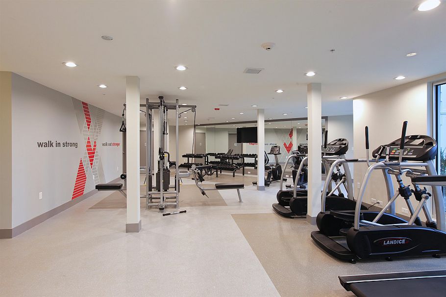 319 255 W 1st Street North Vancouver, BC - 26