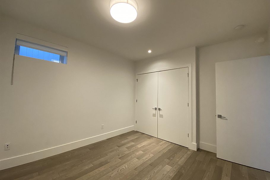 Basement Suite 4691 W 9TH AVENUE, Vancouver BC V6R 2E3 Vancouver, BC - 18