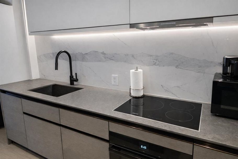 805 620 CARDERO STREET, Vancouver BC V6G 0C7 Vancouver, BC - 4