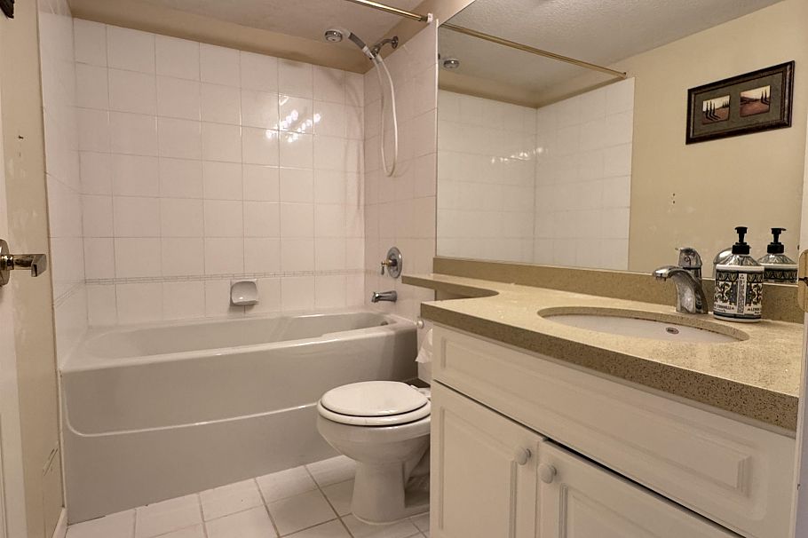 2178 E Kent Avenue South Vancouver, BC - 22