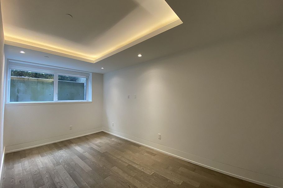 Basement Suite 4691 W 9TH AVENUE, Vancouver BC V6R 2E3 Vancouver, BC - 16