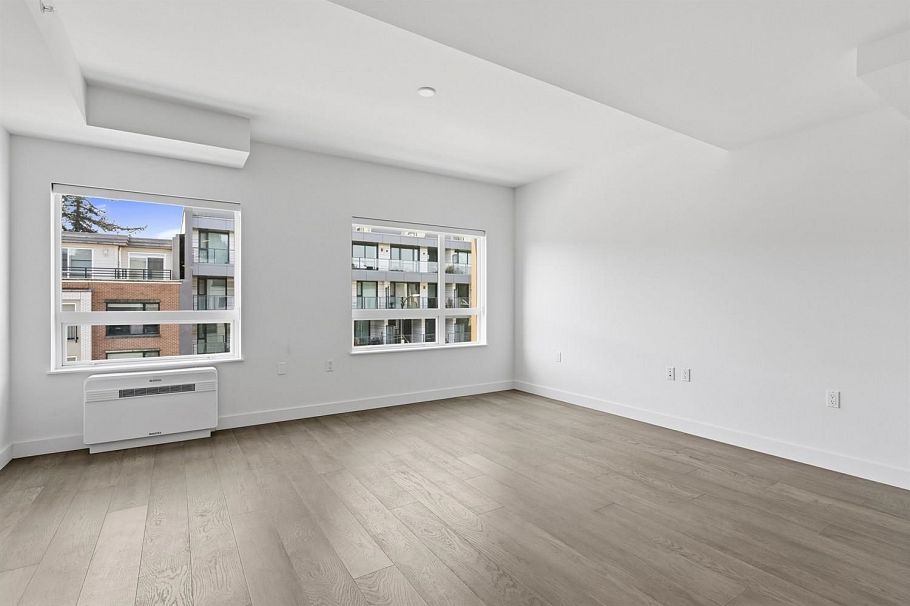 307 3590 W 39th Avenue Vancouver, BC - 9