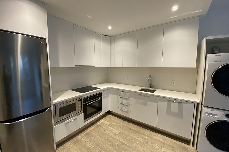 Basement Suite 4691 W 9TH AVENUE, Vancouver BC V6R 2E3 Vancouver, BC - 9