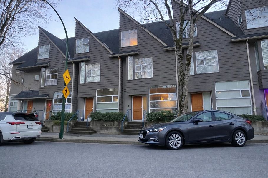 2178 E Kent Avenue South Vancouver, BC - 33