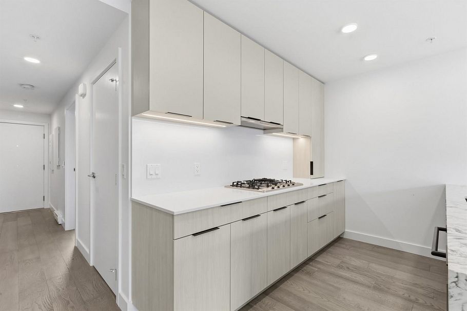 304 3590 W 39th Avenue Vancouver, BC - 8