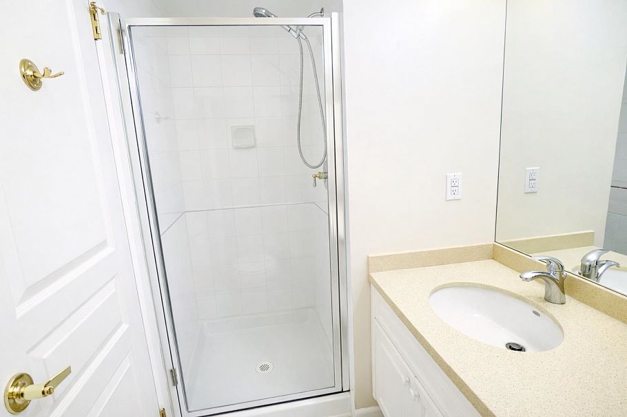 2178 E Kent Avenue South Vancouver, BC - 27