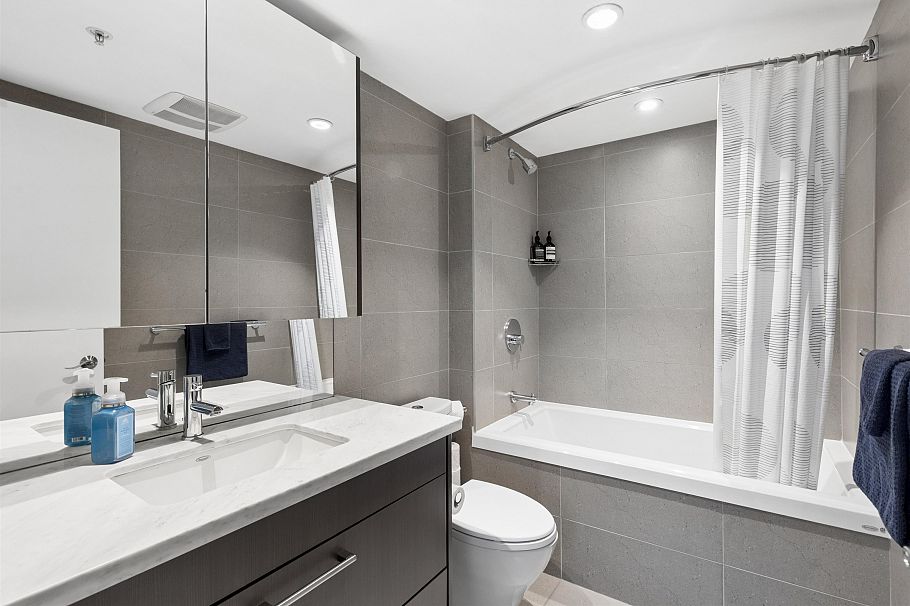 156 W 1st Avenue Vancouver, BC - 33