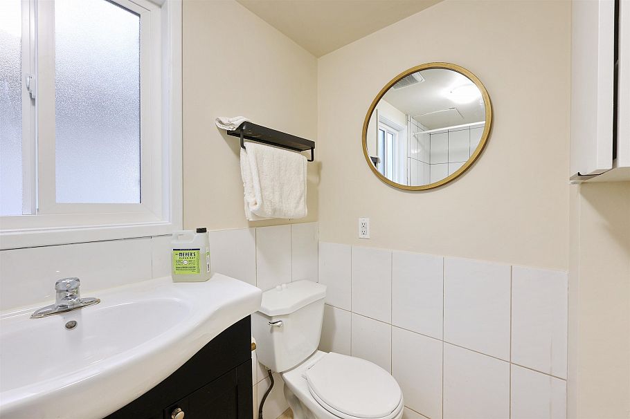 1336 E 11 AVENUE, Vancouver BC V5N 1Y5 Vancouver, BC - 11