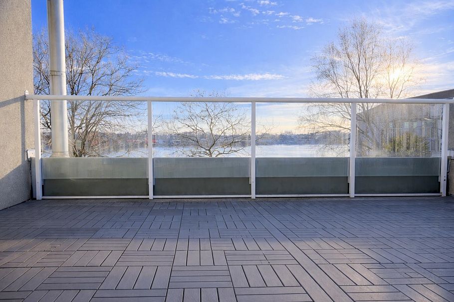 2178 E Kent Avenue South Vancouver, BC - 4