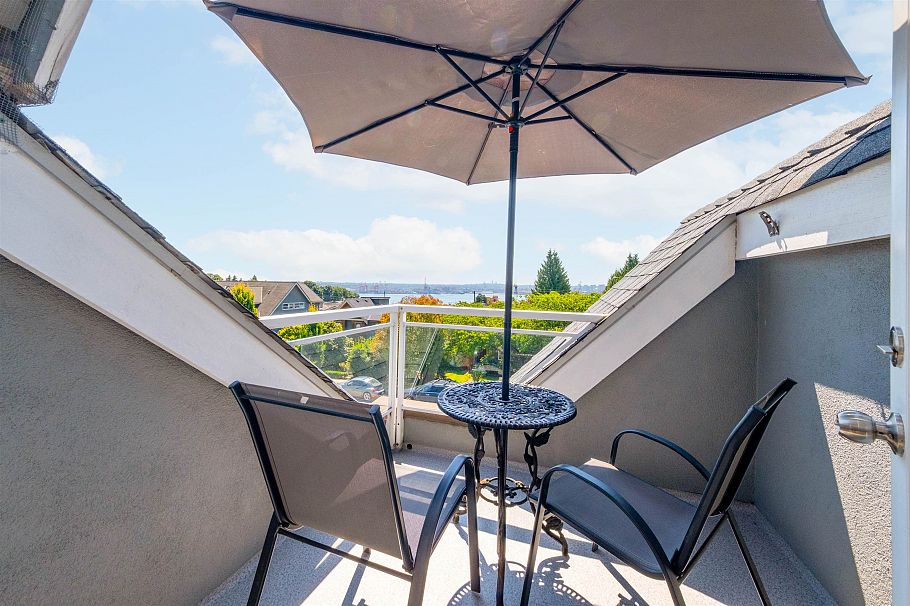 4 260 E 4th Street North Vancouver, BC - 33