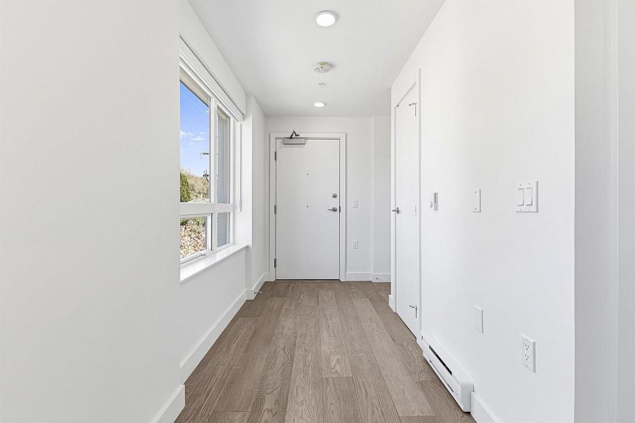 301 3590 W 39th Avenue Vancouver, BC - 9