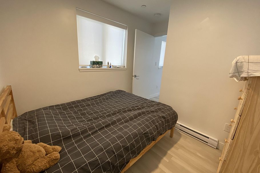 Laneway 4687 W 9TH AVENUE, Vancouver BC V6R 2E3 Vancouver, BC - 4