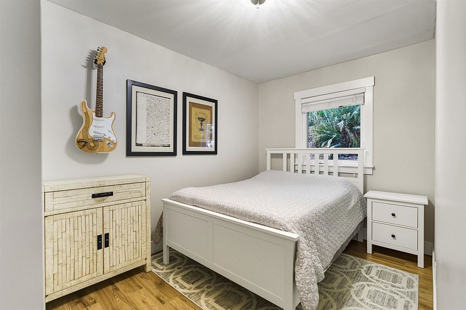 884 Wellington Drive North Vancouver, BC - 30