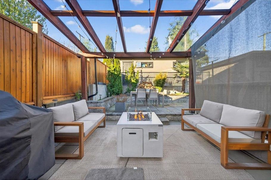 2 252 E 19th Street North Vancouver, BC - 23