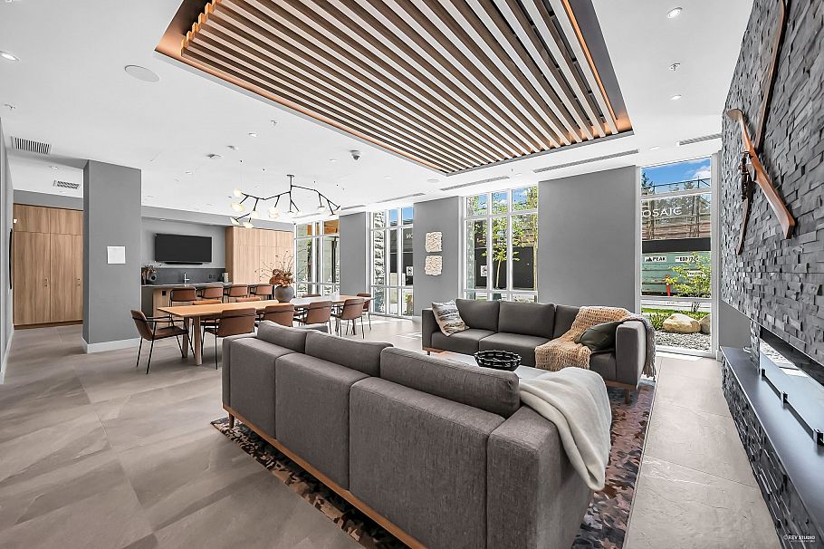 208 2385 Emery Court North Vancouver, BC - 27