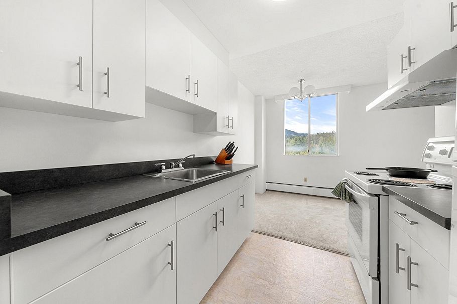 2016 Fullerton Avenue North Vancouver, BC - 11