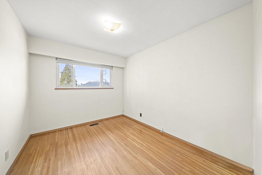 3783 Price Street Burnaby, BC - 18