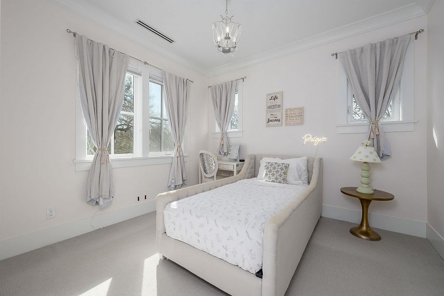 4297 W 11th Avenue Vancouver, BC - 24