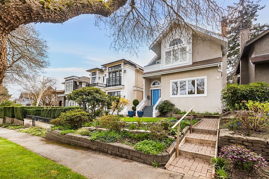 4548 W 7th Avenue Vancouver, BC - 1