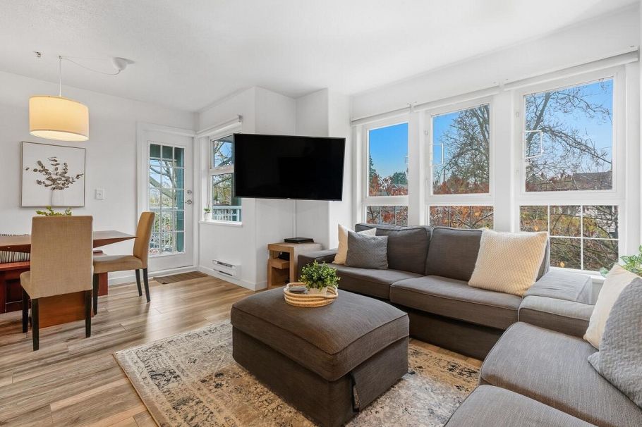 305 1915 E Georgia Street Vancouver, BC - 1