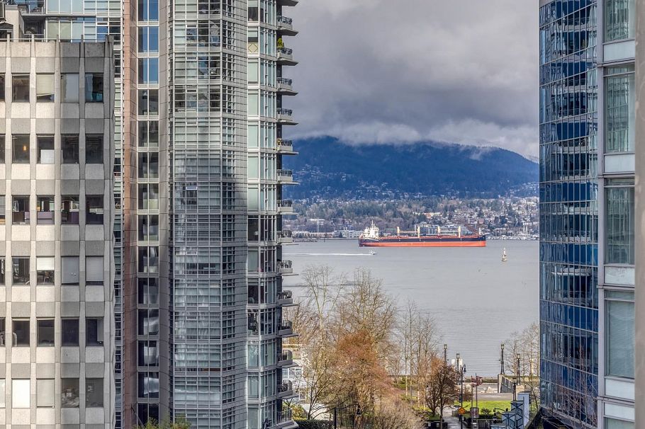 501 1189 Melville Street Vancouver, BC - 19