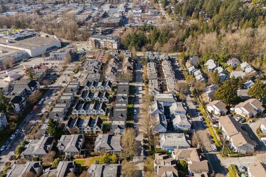 38 889 Tobruck Avenue North Vancouver, BC - 33