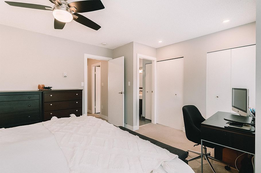 19 230 W 14th Street North Vancouver, BC - 29