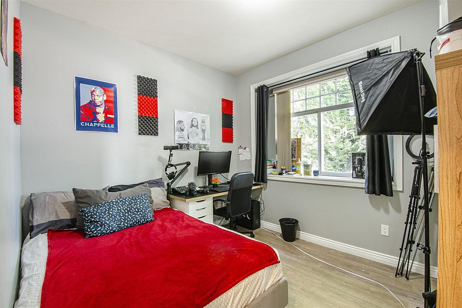 1550 E 1st Avenue Vancouver, BC - 11