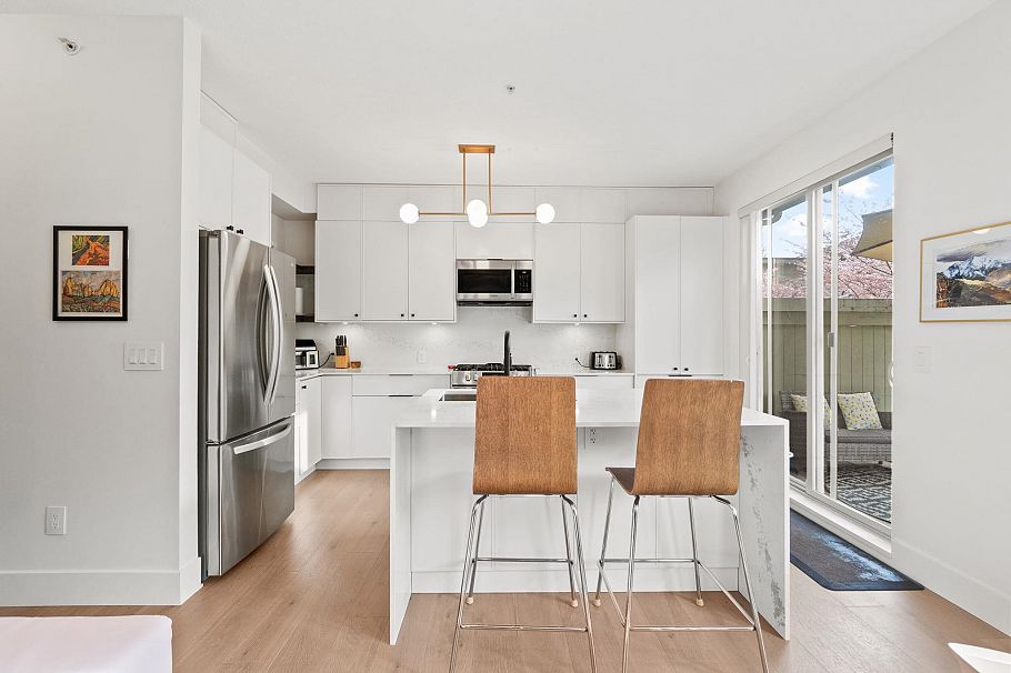 2561 East Mall Vancouver, BC - 8