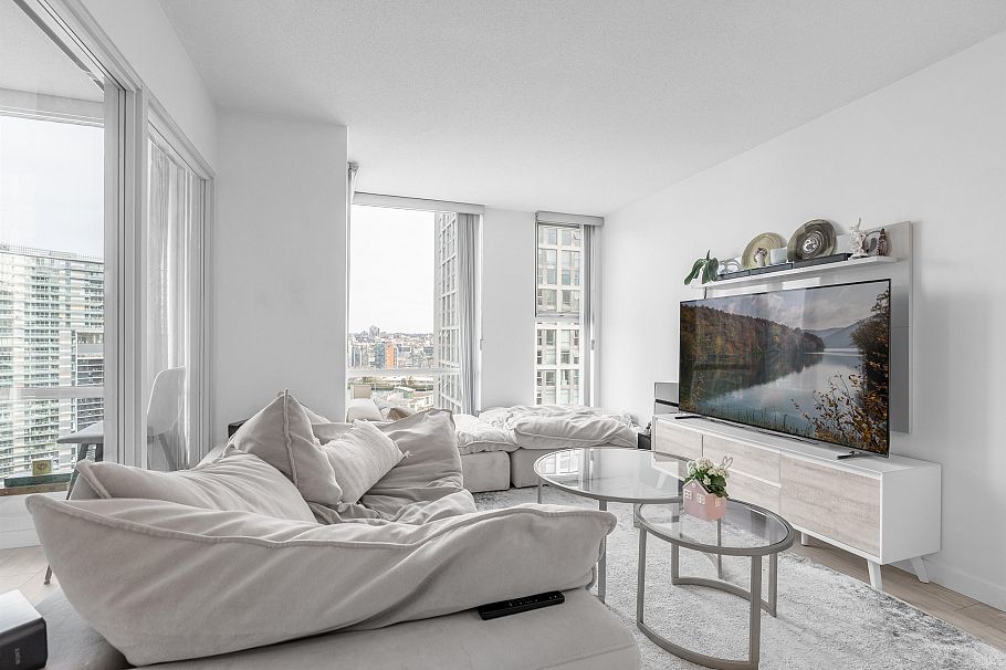 2605 1008 Cambie Street Vancouver, BC - 5